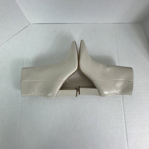 Marc Fisher Women's 8.5M MLulani Leather Ankle Boot Cream EUC - Picture 12 of 16